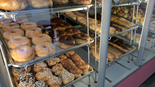Donut Shop «Santa Monica Donuts», reviews and photos, 2822 Santa Monica Blvd, Santa Monica, CA 90404, USA