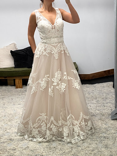 Bridal Shop «Urban Bridal Shop», reviews and photos, 15495 S Quivira Rd, Overland Park, KS 66221, USA
