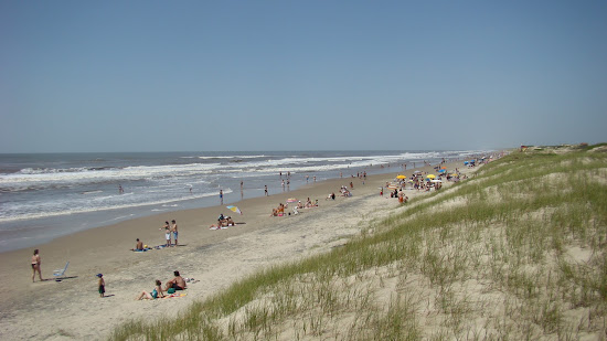 De la Barra Beach