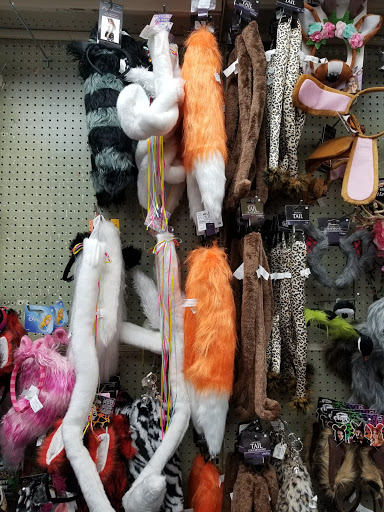 Gift Shop «Aahs The Ultimate Gift Store», reviews and photos, 3223 Wilshire Blvd, Santa Monica, CA 90403, USA