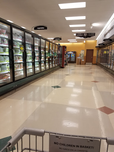 Grocery Store «Kroger», reviews and photos, 9968 E Grand River Ave, Brighton, MI 48116, USA