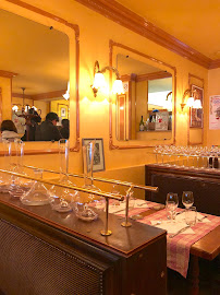 Atmosphère du Restaurant français Restaurant LA CHAUMIERE à Poissy - n°1