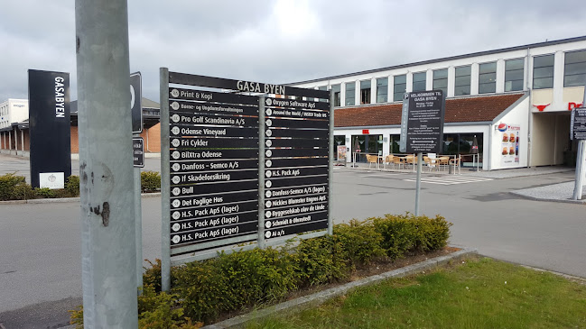 Anmeldelser af Pro Car Shop i Odense - Bilforhandler