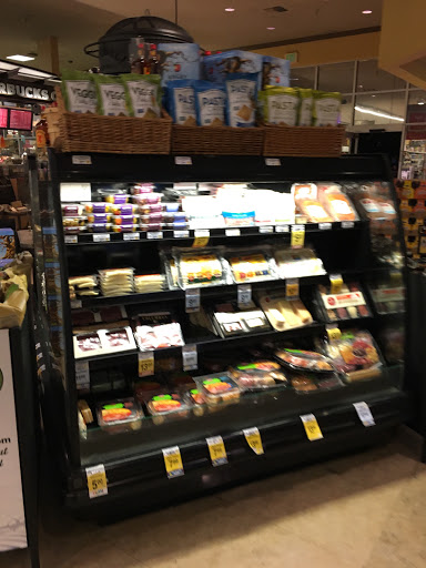 Grocery Store «Safeway», reviews and photos, 6340 Commerce Blvd, Rohnert Park, CA 94928, USA