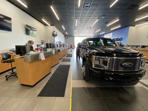Ford Dealer «Oxmoor Auto Group», reviews and photos, 8001 Shelbyville Rd, Louisville, KY 40222, USA