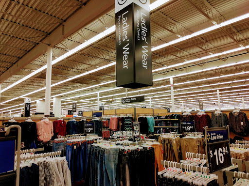 Discount Store «Walmart», reviews and photos, 67 Newtown Rd, Danbury, CT 06810, USA