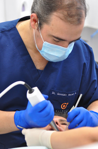 Dr. Gonzalo Recart - Dentista