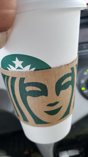 Coffee Shop «Starbucks», reviews and photos, 7161 N Milwaukee Ave, Niles, IL 60714, USA