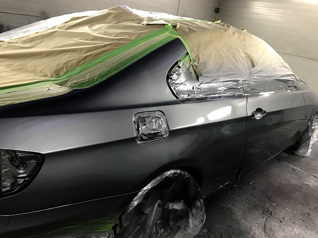 Ara Garage -/Car Body Repair And Spray - Stoke-on-Trent