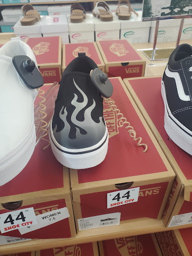 Shoe Store «Shoe City», reviews and photos, 4450 Firestone Blvd, South Gate, CA 90280, USA