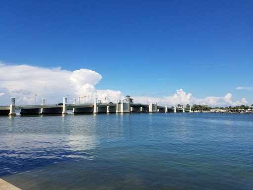 Yacht Club «The Club at Treasure Island», reviews and photos, 400 Treasure Island Causeway, Treasure Island, FL 33706, USA