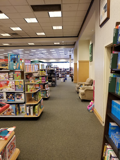 Book Store «Barnes & Noble», reviews and photos, 31325 Pacific Hwy S, Federal Way, WA 98003, USA