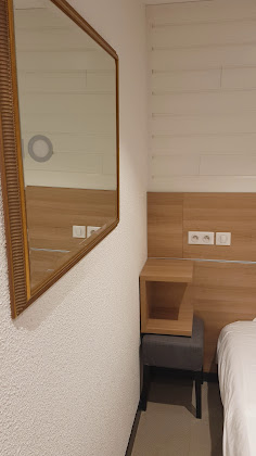 Vidéos hôtels Hotel la crémaillere coté jardin 14470 Courseulles-sur-Mer