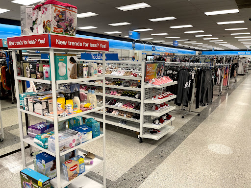 Clothing Store «Ross Dress for Less», reviews and photos, 2733 Gulf to Bay Blvd, Clearwater, FL 33759, USA