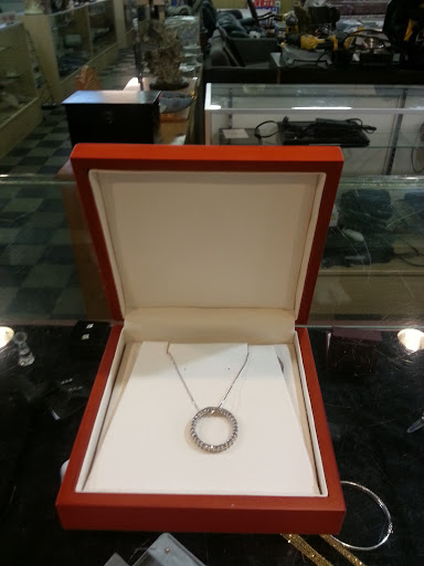 Jeweler «Golden Island Jewelry & Pawn», reviews and photos, 23524 Van Dyke, Warren, MI 48089, USA