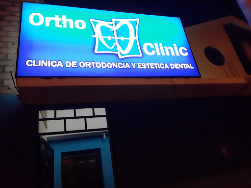 ortho_clinic ortodoncia y estética Dental