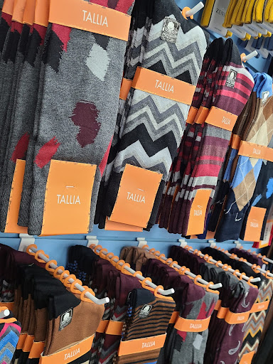 Clothing Store «Price Stores», reviews and photos, 52 S Jefferson St, Dayton, OH 45402, USA