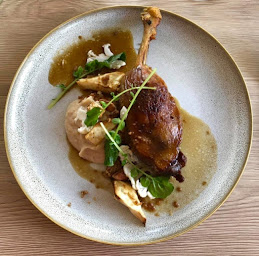 Photo n°5 de Ema Restaurant à Deux-Grosnes ()