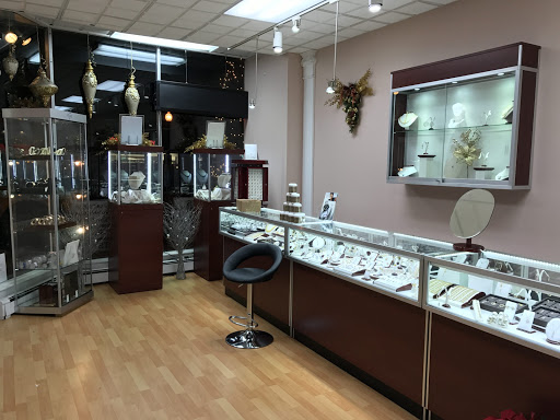 Jewelry Store «J.D. Jewelers», reviews and photos, 10 Maple St, Danvers, MA 01923, USA