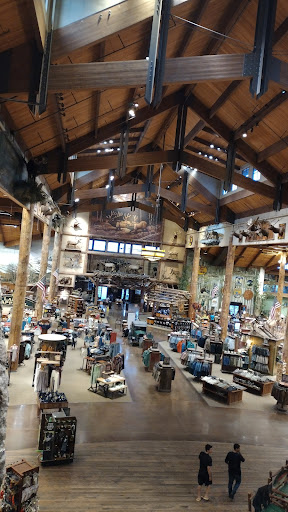 Outdoor Sports Store «Bass Pro Shops», reviews and photos, 7970 Northfield Blvd, Denver, CO 80238, USA