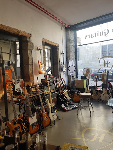 Rezensionen über Holy Guitars Freiburg in Freiburg - Geschäft
