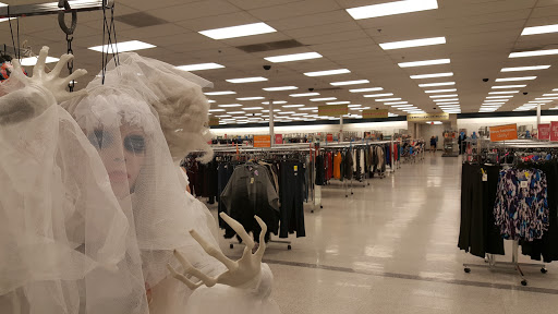 Clothing Store «Ross Dress for Less», reviews and photos, 15694 N Frank Lloyd Wright Blvd, Scottsdale, AZ 85260, USA