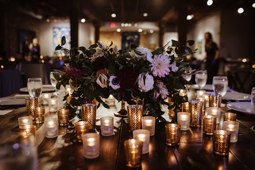 Wedding Planner «Hitched Planning + Floral», reviews and photos, 923 W 17 St, Kansas City, MO 64108, USA