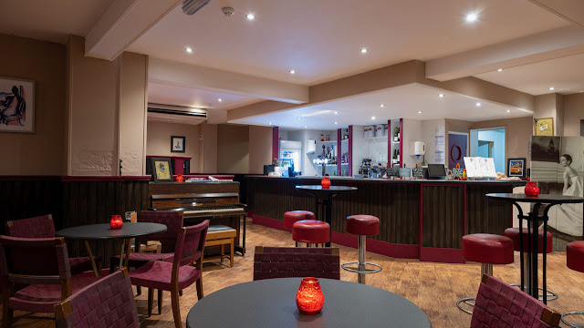 The Crafty Fox Cafe Bar