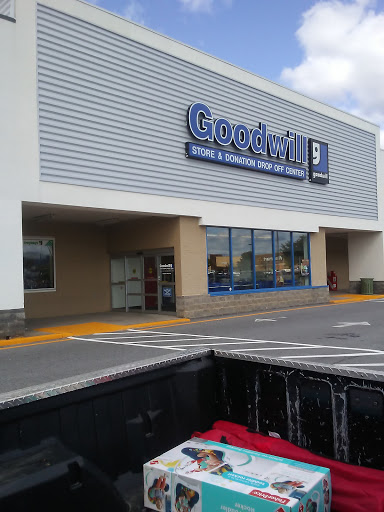 Thrift Store «Goodwill», reviews and photos, 136 Patrick Henry Way, Charles Town, WV 25414, USA