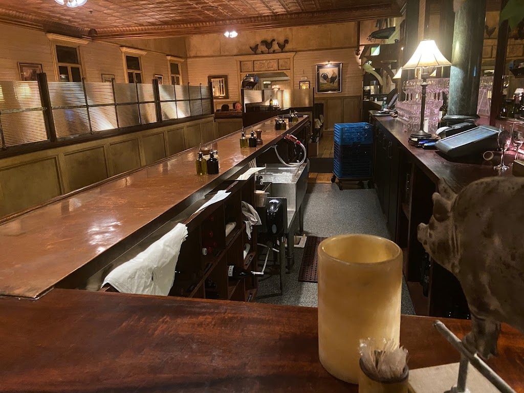 McPhee's Grill 93465