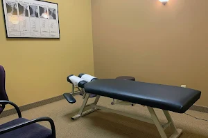 Symmetry Chiropractic and Physical Therapy - St Louis Park image