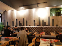 Atmosphère du Restaurant asiatique TOKOYO Sushi&Wok à Lyon - n°2