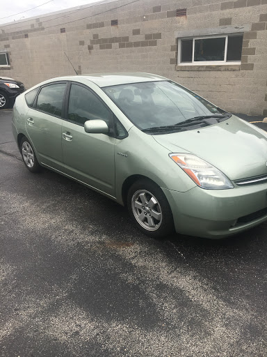 Auto Repair Shop «Greitens Auto Service», reviews and photos, 5804 W Bluemound Rd, Milwaukee, WI 53213, USA