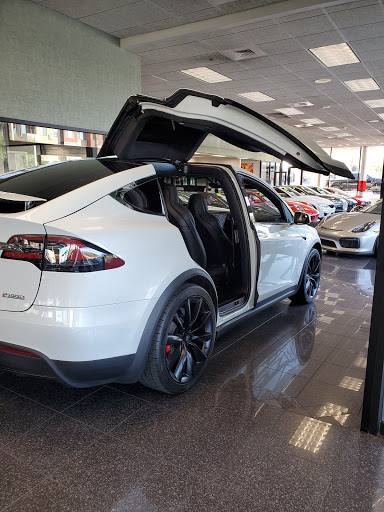 Used Car Dealer «Certified Benz & Beemer», reviews and photos, 6725 E McDowell Rd, Scottsdale, AZ 85257, USA