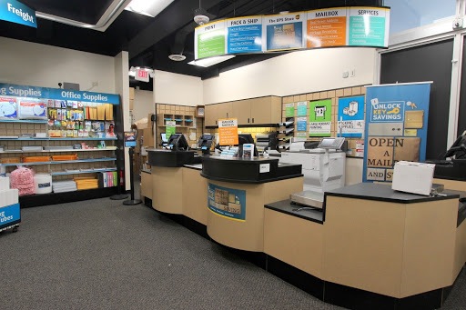 Shipping and Mailing Service «The UPS Store at Miami Brickell», reviews and photos, 936 SW 1st Ave, Miami, FL 33130, USA