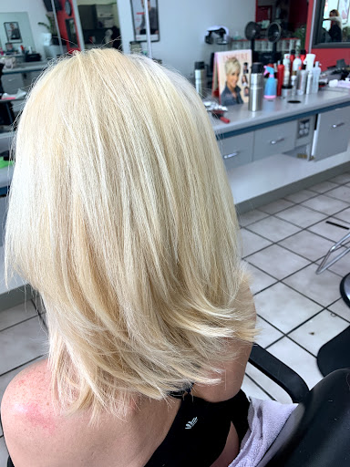 Hair Salon «Fantastic Sams Cut & Color», reviews and photos, 29138 Ryan Rd, Warren, MI 48092, USA