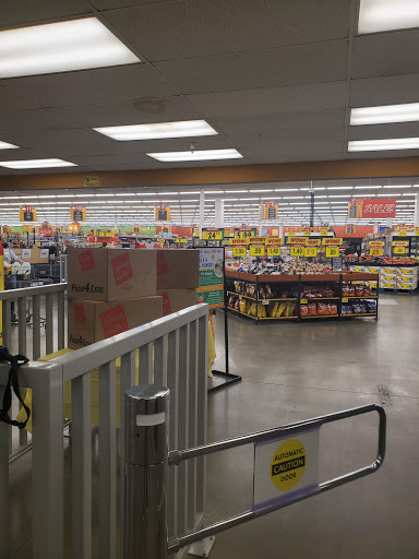 Grocery Store «Food 4 Less», reviews and photos, 2090 S Garey Ave, Pomona, CA 91766, USA