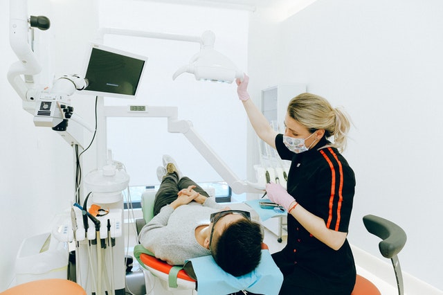 Dr. Roohie Jain – Dentist