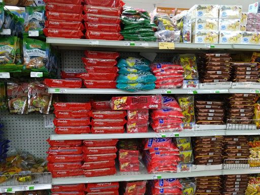 Clothing Store «GoodWill», reviews and photos, 1356 E Vine St, Kissimmee, FL 34744, USA