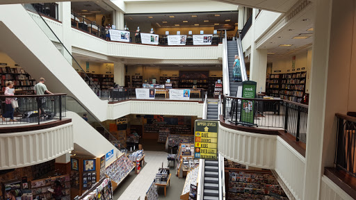 Book Store «Barnes & Noble», reviews and photos, 189 The Grove Dr, Los Angeles, CA 90036, USA