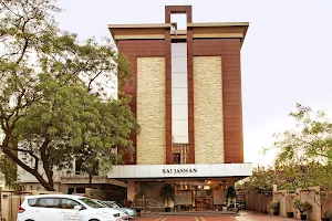 Hotel Sai Jashan - Rank #1 Award Winning Best Hotel in Shirdi image