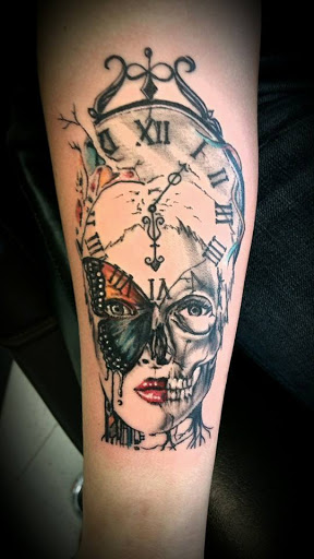 Tattoo Shop «Evolution Tattoo Gallery LLC», reviews and photos, 26741 SE Stark St, Troutdale, OR 97060, USA