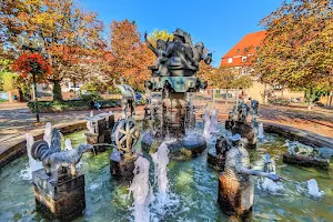 Wurstmarktbrunnen image