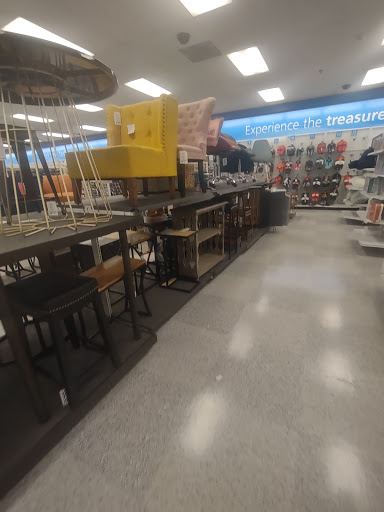 Clothing Store «Ross Dress for Less», reviews and photos, 3425 E Foothill Blvd, Pasadena, CA 91107, USA