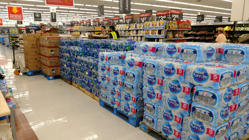 Discount Store «Walmart», reviews and photos, 5250 Commercial St SE, Salem, OR 97306, USA