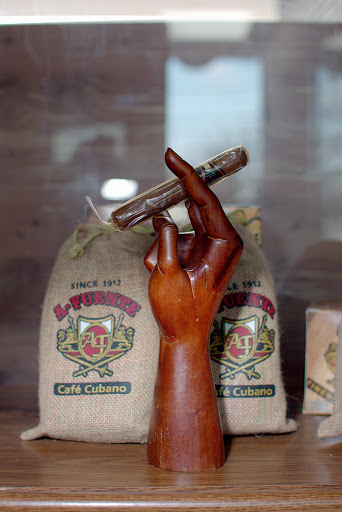 Cigar Shop «Osi Tobacco», reviews and photos, 4836 Hills and Dales Rd NW, Canton, OH 44708, USA