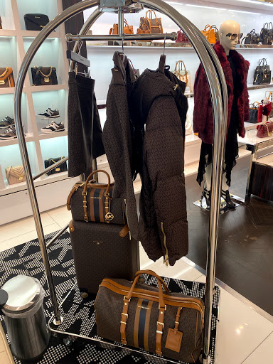 Fashion Accessories Store «Michael Kors», reviews and photos, 8042 Tysons Corner Center, Tysons, VA 22102, USA