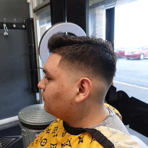 Barber Shop «Black Diamonds Barber Shop», reviews and photos, 3983 7th Street Rd, Louisville, KY 40216, USA