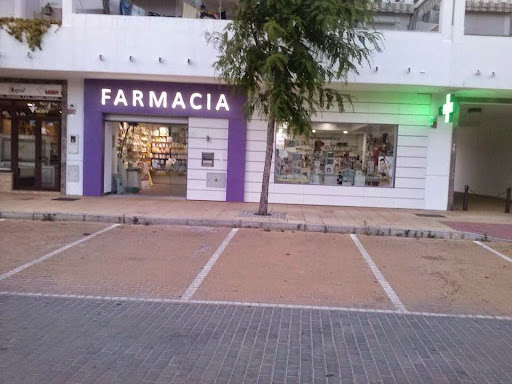 Información y opiniones sobre Farmacia Pueblo Andaluz. Lda María del Carmen Pérez de Lara Escorza de Punta Umbría