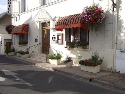 Hôtel Le Thouarsais - Chez PYLO'GIS à Bourgueil